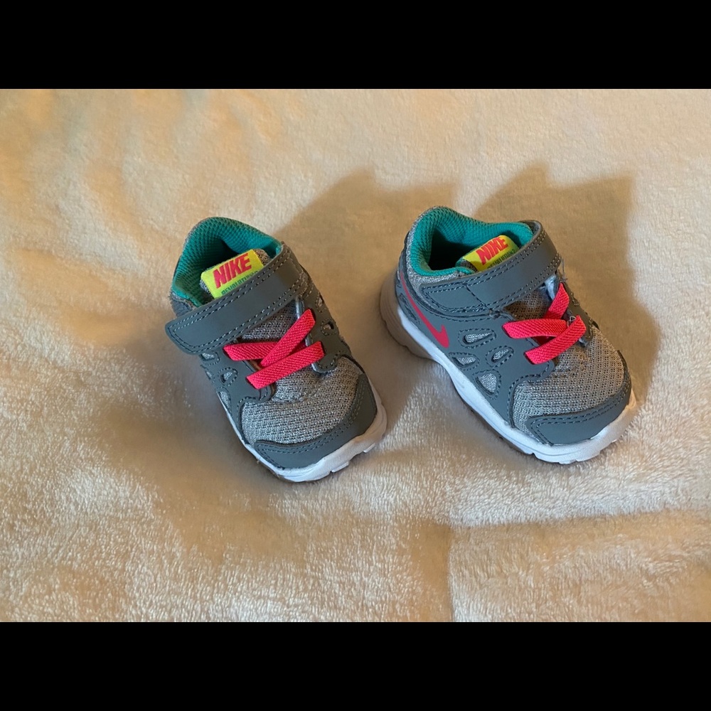 NWOT Baby Girl Nike Sneakers